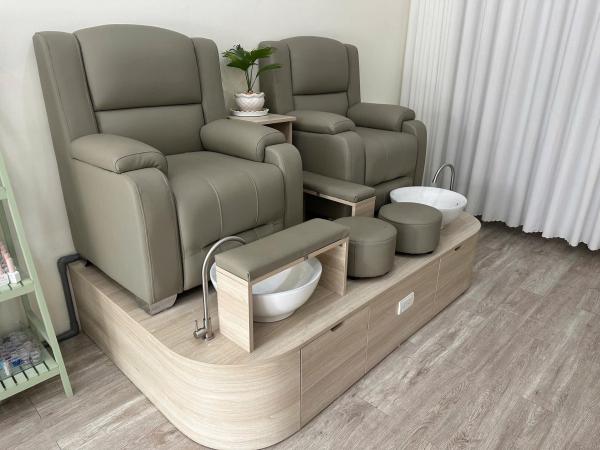 mẫu ghế làm nail mới nhất được ưa chuộng hiện nay