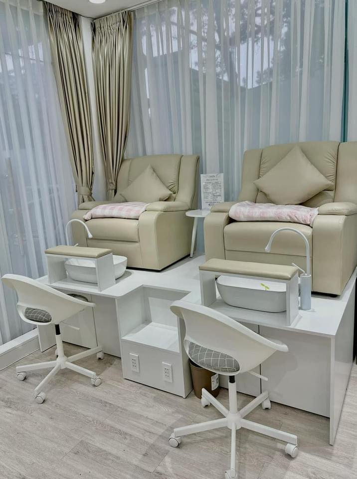 Mẫu ghế làm nail mới được sử dụng ở các tiệm nail