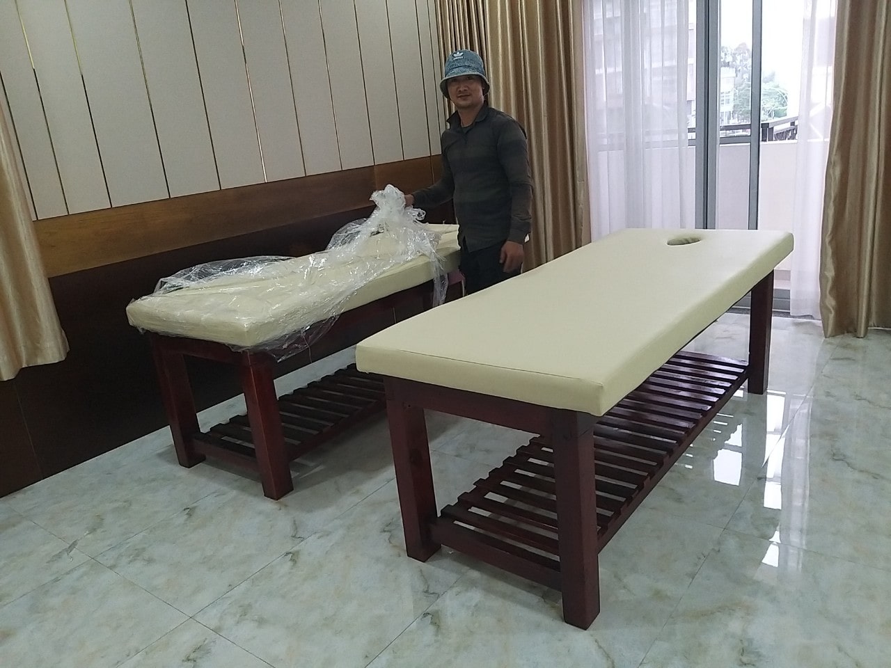giường massage cho tiệm nail