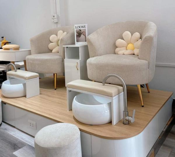 Ghế nail đơn giản tròn nhỏ gọn