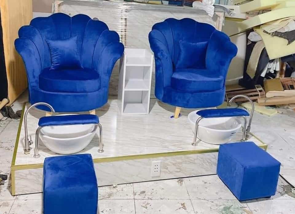 Ghế nail màu xanh đậm kết hợp bục giả đá cao cấp